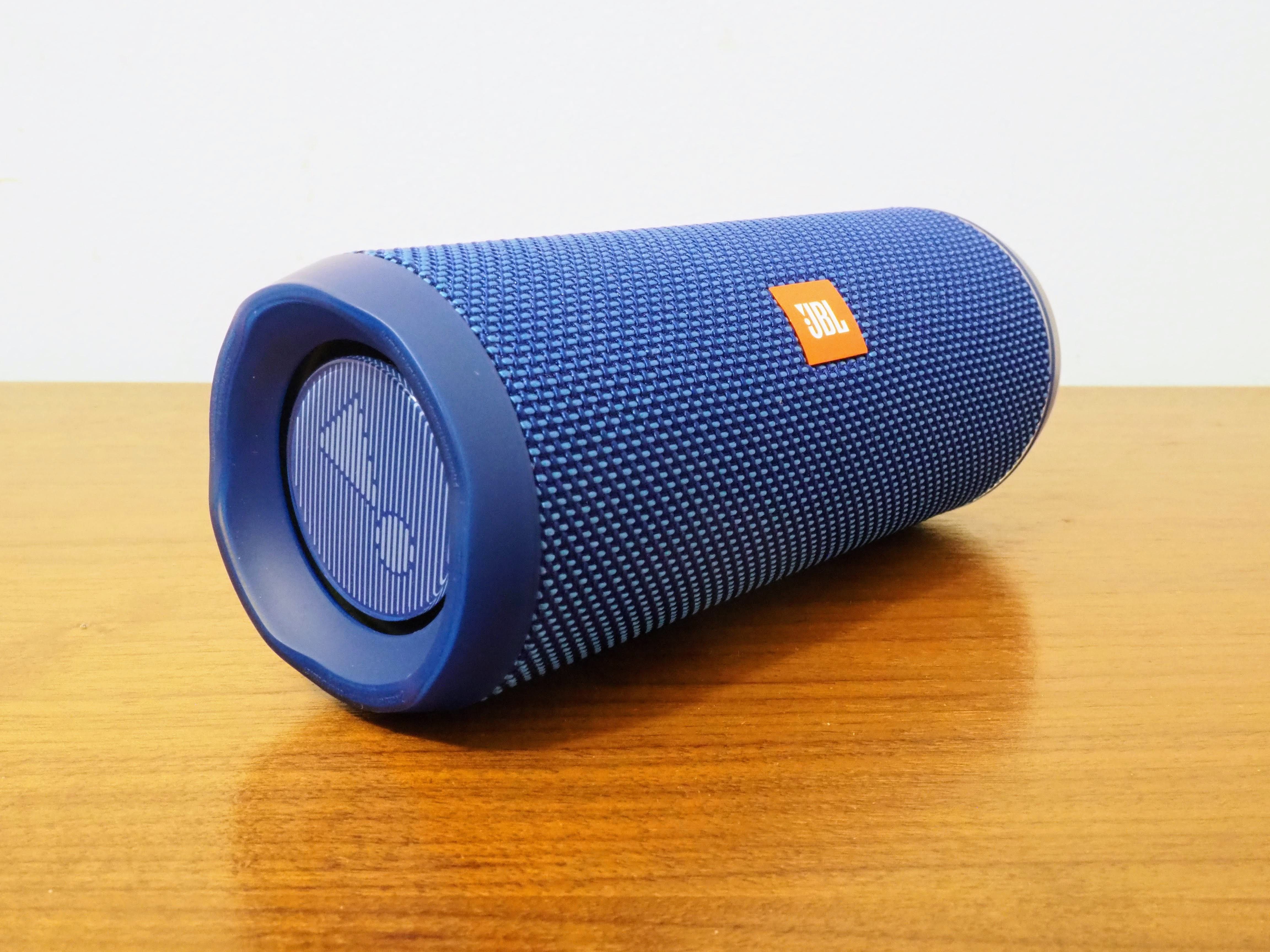 Обзор jbl flip. Колонка JBL Flip. Флип 4 JBL. Колонка JBL Flip 3 оригинал. Колонка JBL Flip 5 Black Star.