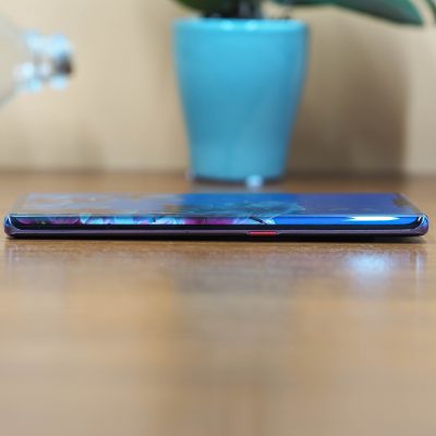 Huawei_Mate_30_PRO_left_side