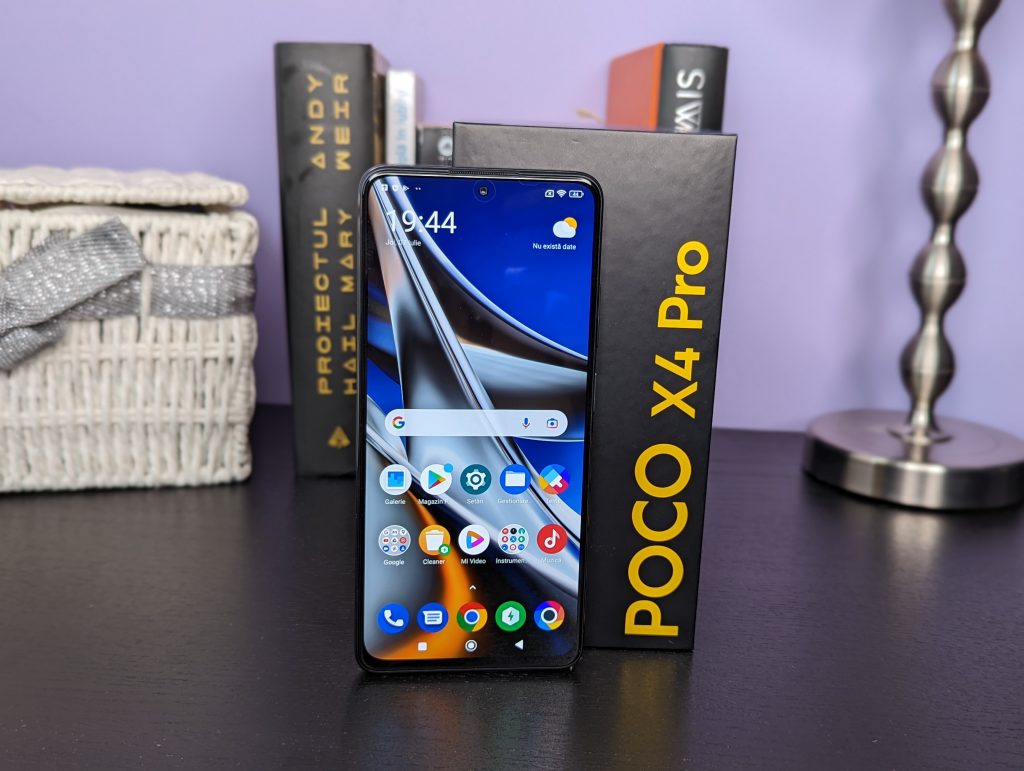 Poco_X4_Pro_front